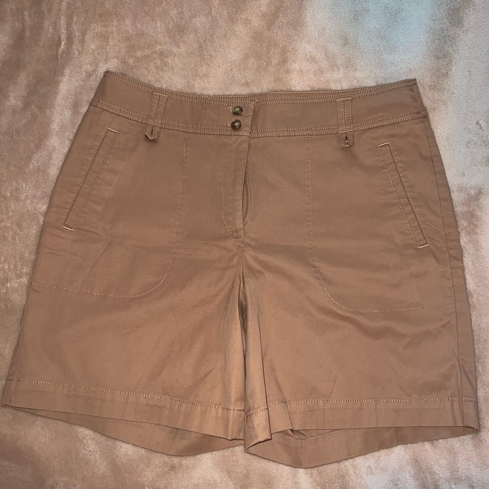 NEW Talbots 7 Inch Shorts